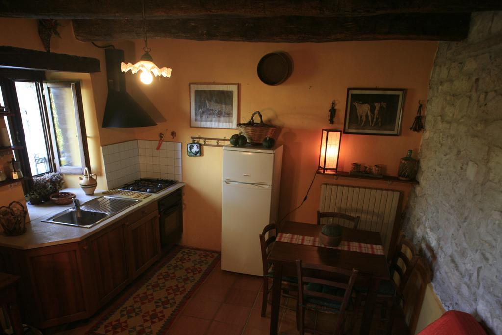 Agriturismo Il Fienile Di Ca Battista Cagli Eksteriør bilde